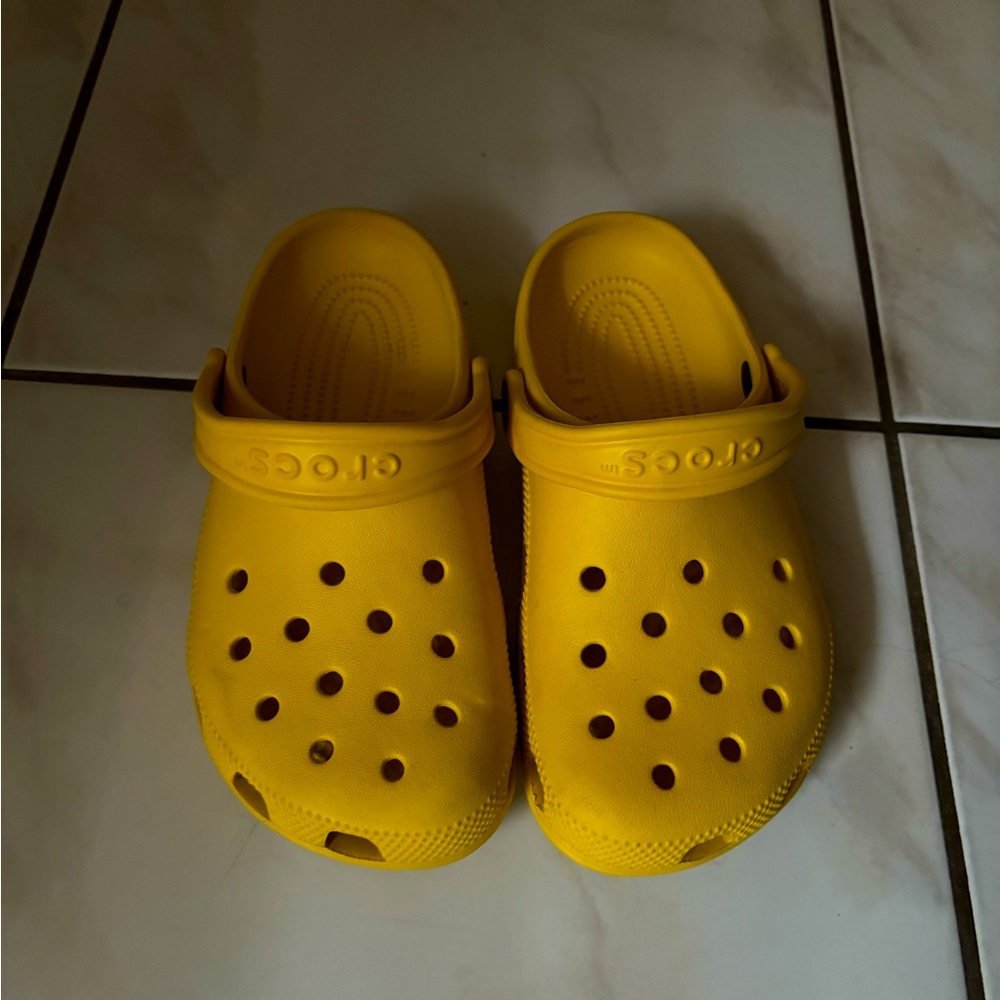 Yellow Crocs 💛